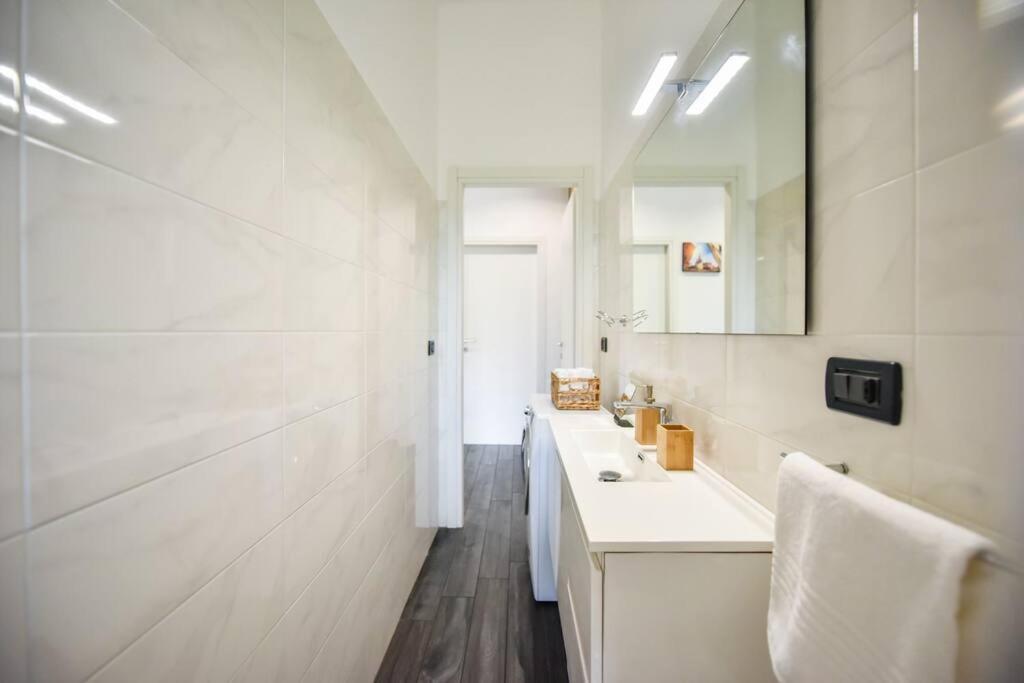 Benvenuti Casa Leo - Elegante Appartamento ตูริน ภายนอก รูปภาพ