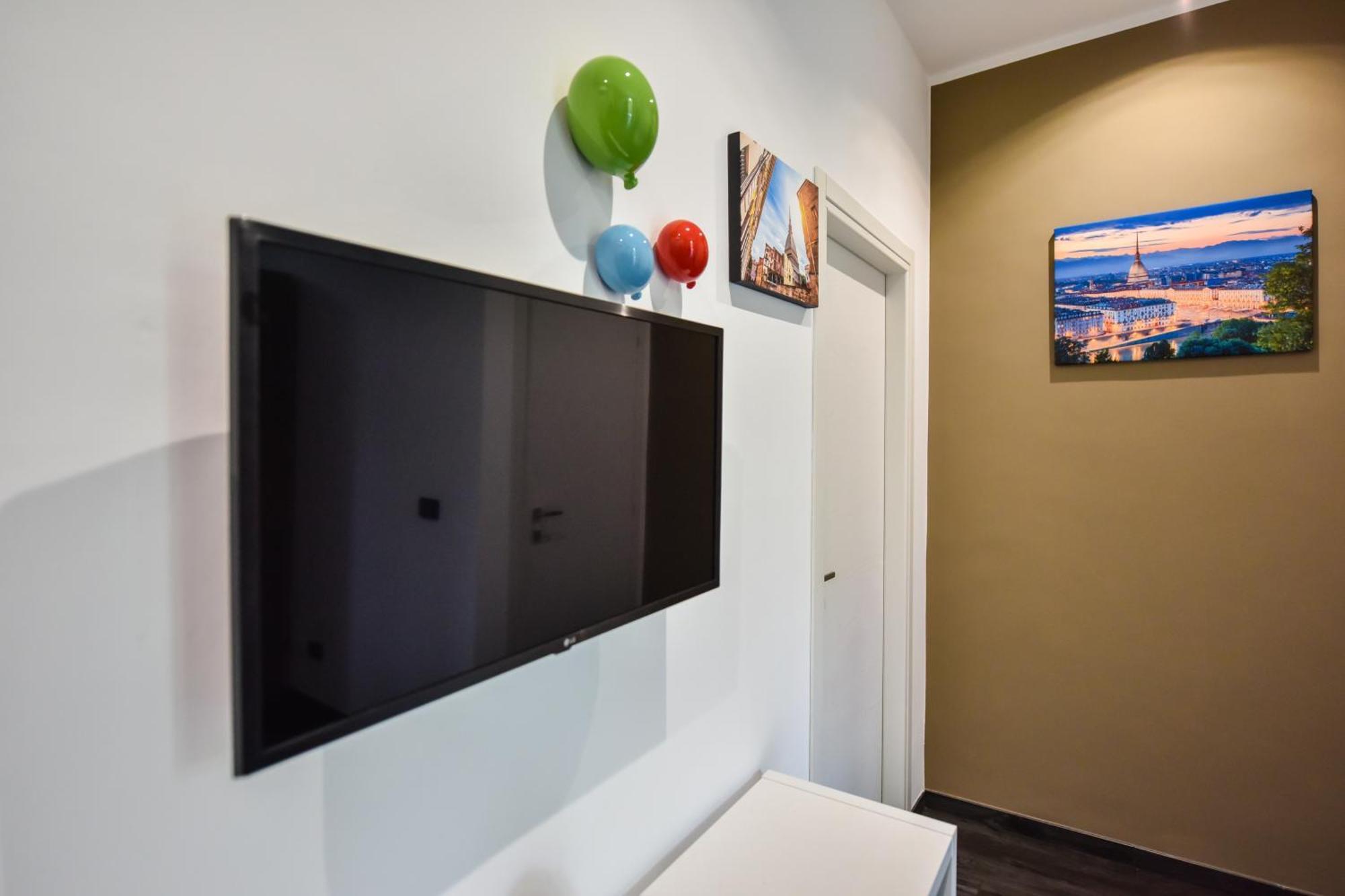 Benvenuti Casa Leo - Elegante Appartamento ตูริน ภายนอก รูปภาพ